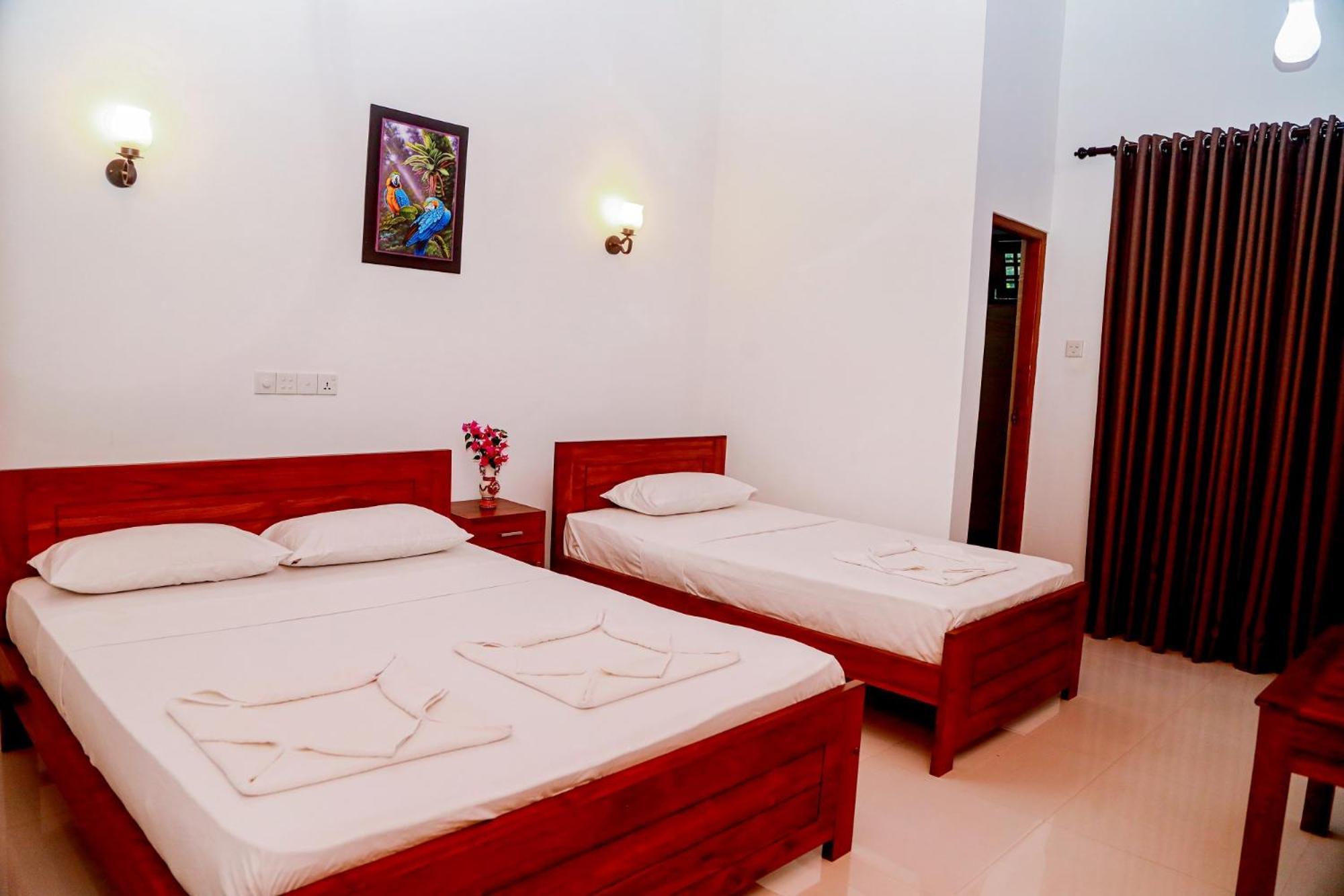 Yala Safari Green Home Stay Tissamaharama Exterior photo