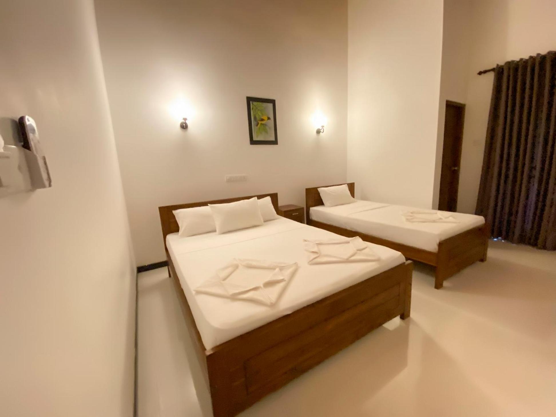 Yala Safari Green Home Stay Tissamaharama Exterior photo