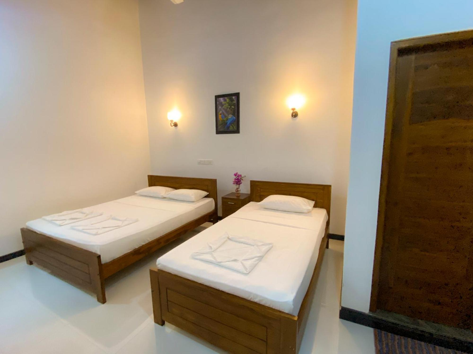 Yala Safari Green Home Stay Tissamaharama Exterior photo