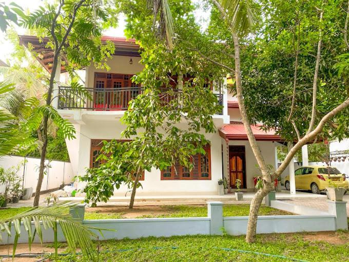 Yala Safari Green Home Stay Tissamaharama Exterior photo